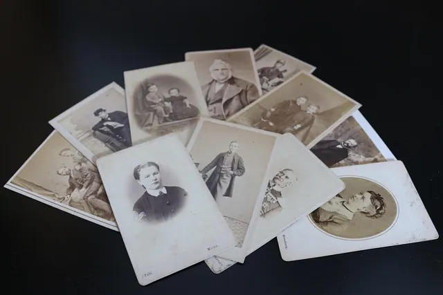 nostalgia, retro, vintage, contemporary witness, family, the story of the family, style, charm, photography, memories, historical, family photos, genealogy, photos, old photos, ant. What to know about people by US city directory, and why it matters